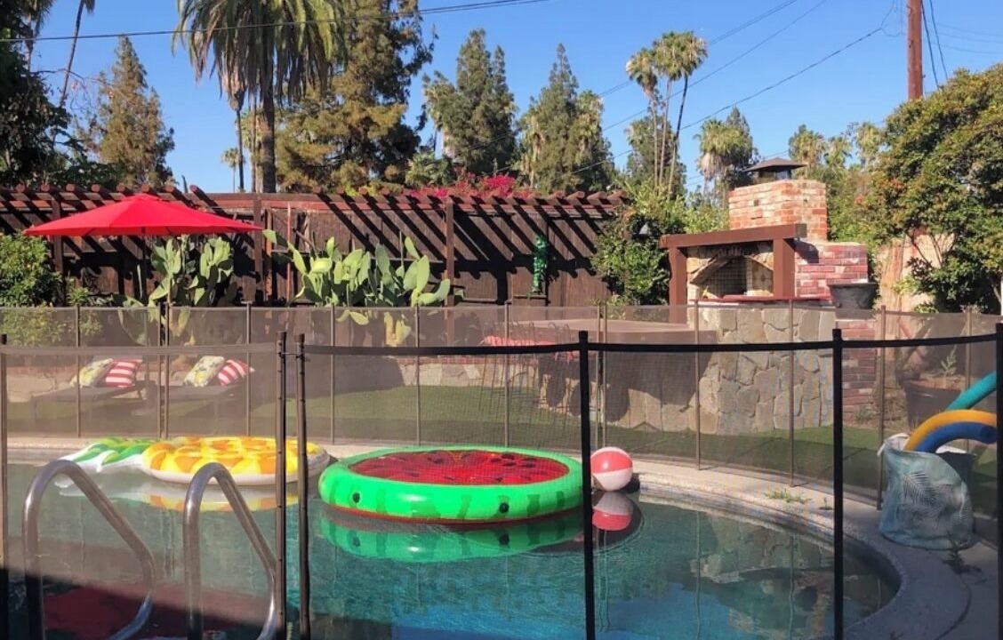Photo of Outdoor in Woodland Hills