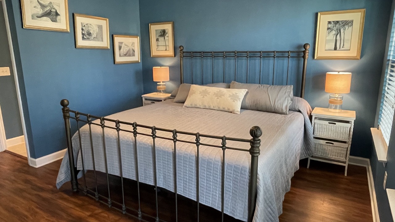 Photo of Bedroom in Downtown