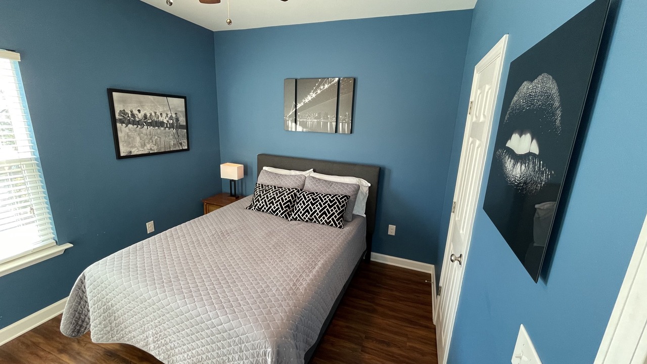 Photo of Bedroom in Downtown
