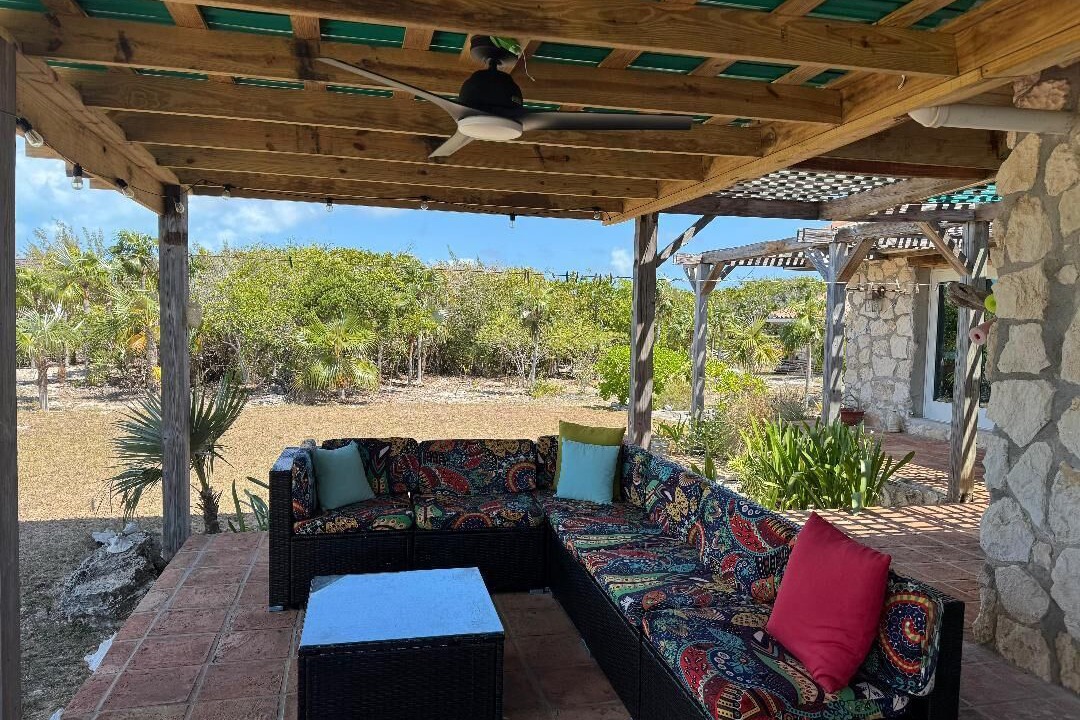 Photo of Patio Balcony in Pigeon Cay
