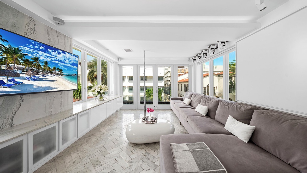 Photo of Bedroom in South Beach