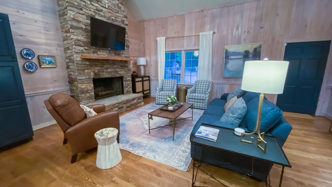 Photo of Livingroom in Northport