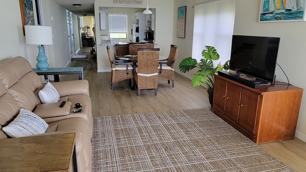Photo of Livingroom in Fort Pierce Shores