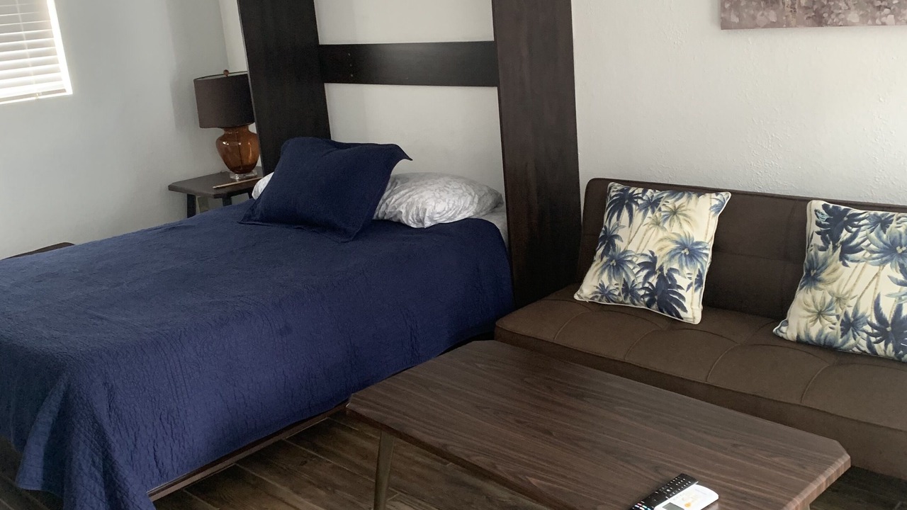 Photo of Bedroom in North Long Beach