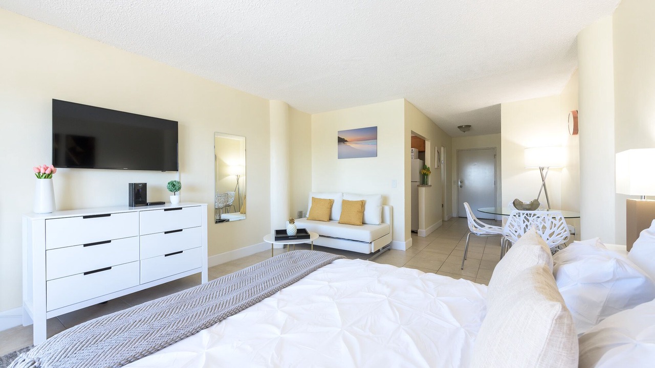 Photo of Bedroom in North Bay Village