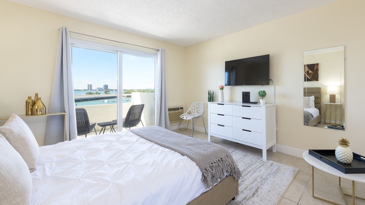 Photo of Bedroom in North Bay Village
