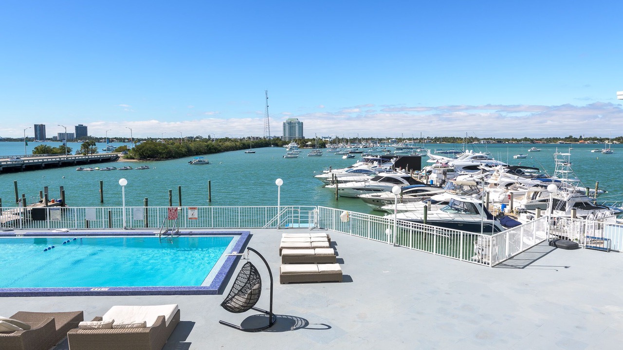 Photo of Outdoor in North Bay Village