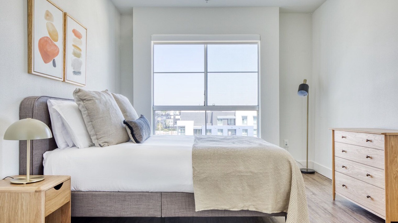 Photo of Bedroom in NoHo Arts District
