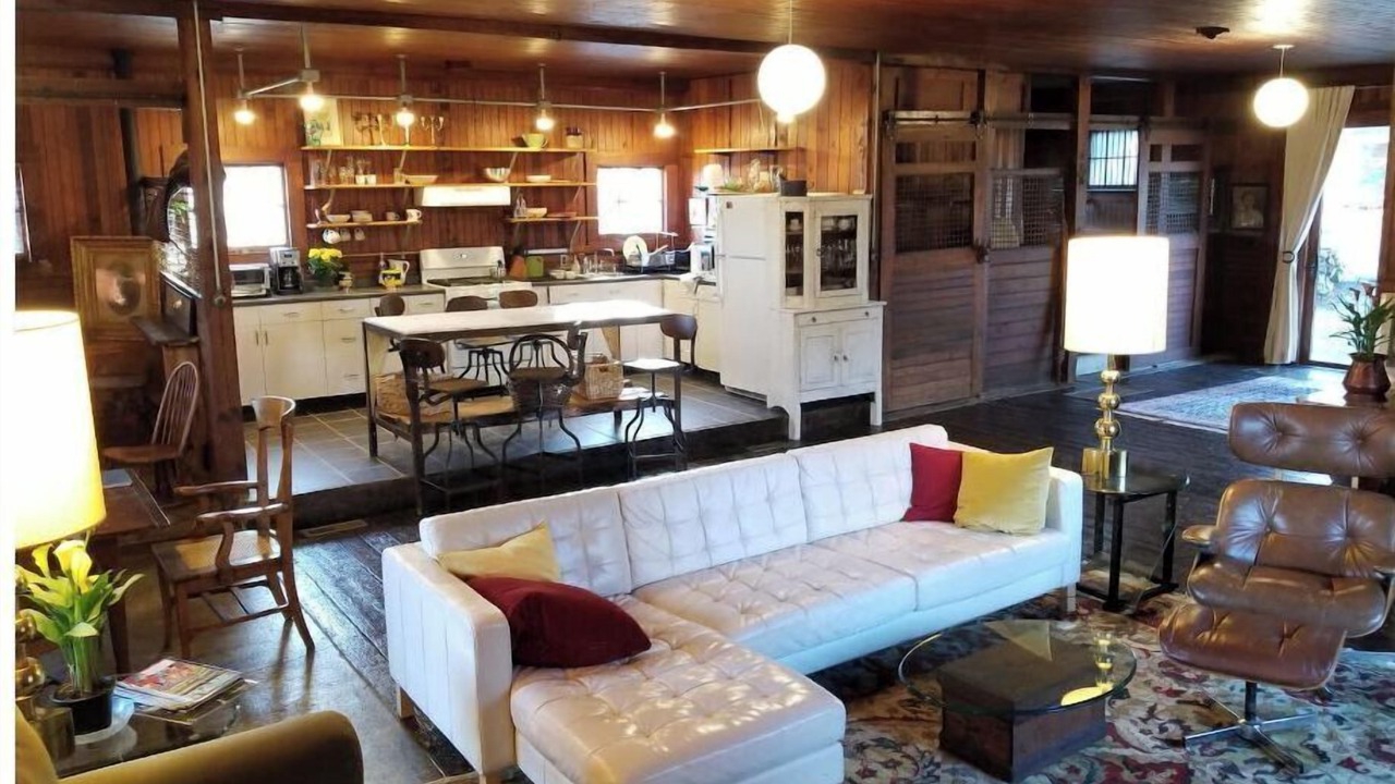 Photo of Livingroom in Goshen