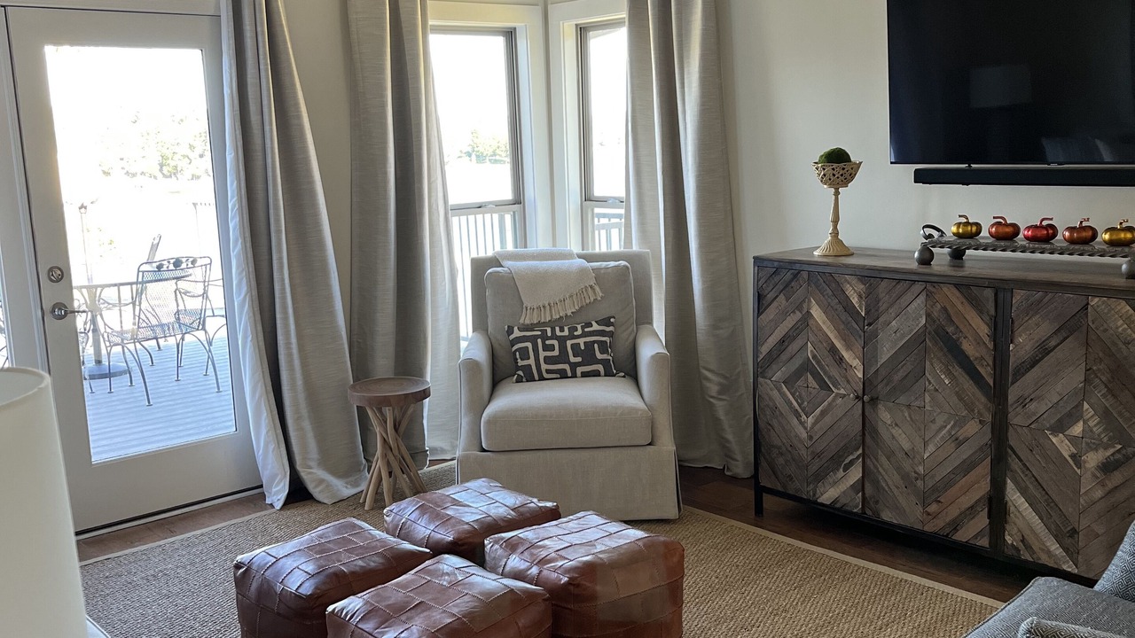 Photo of Livingroom in Northport