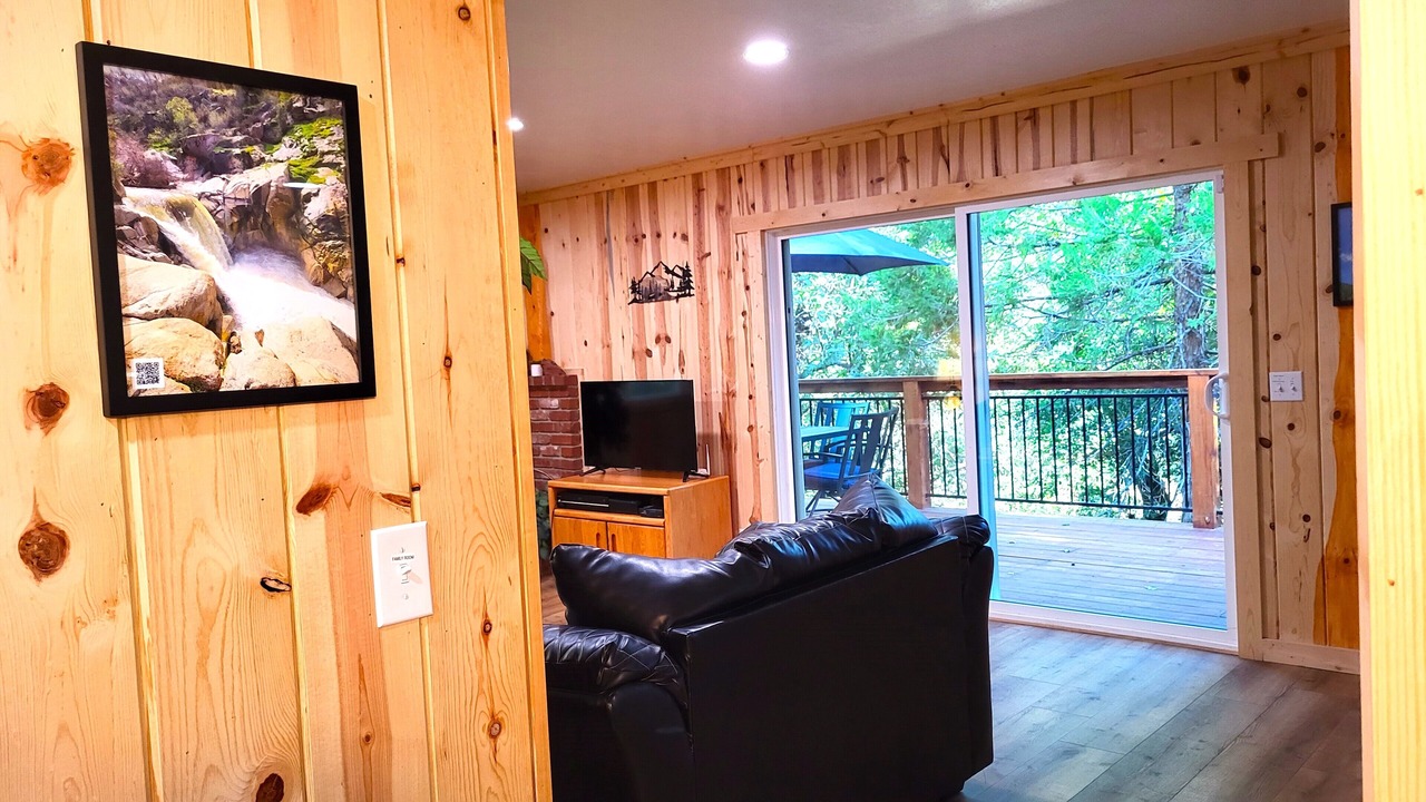 Photo of Livingroom in Camp Nelson