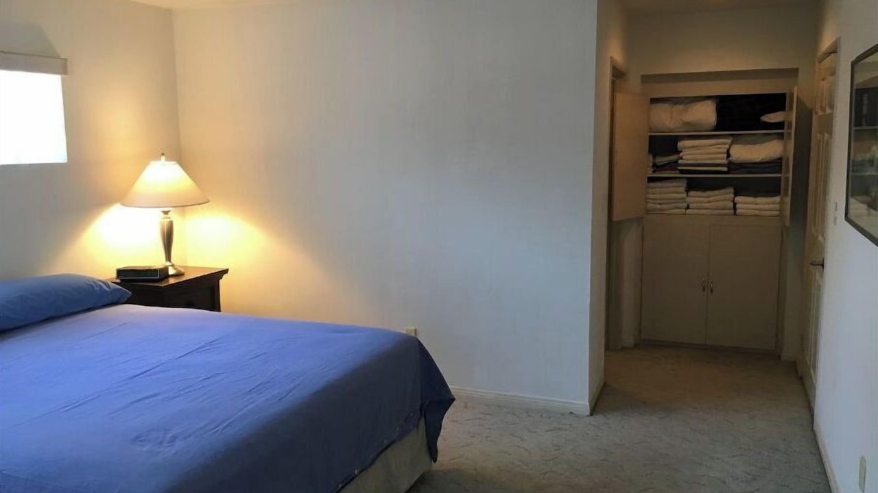 Photo of Bedroom in Mar Vista
