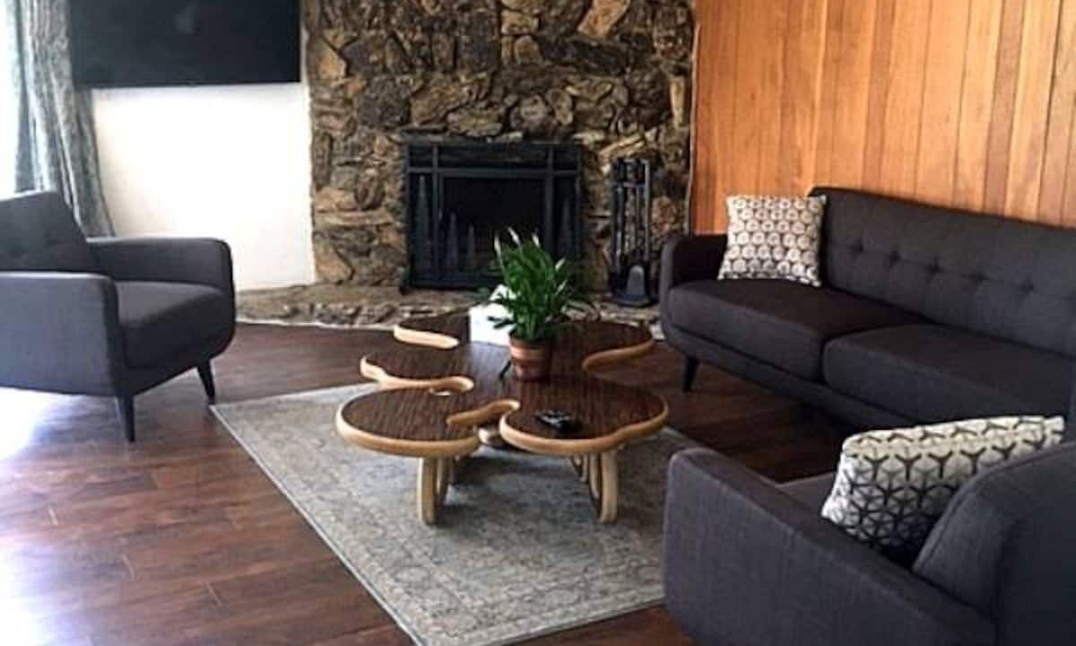 Photo of Livingroom in Agoura Hills