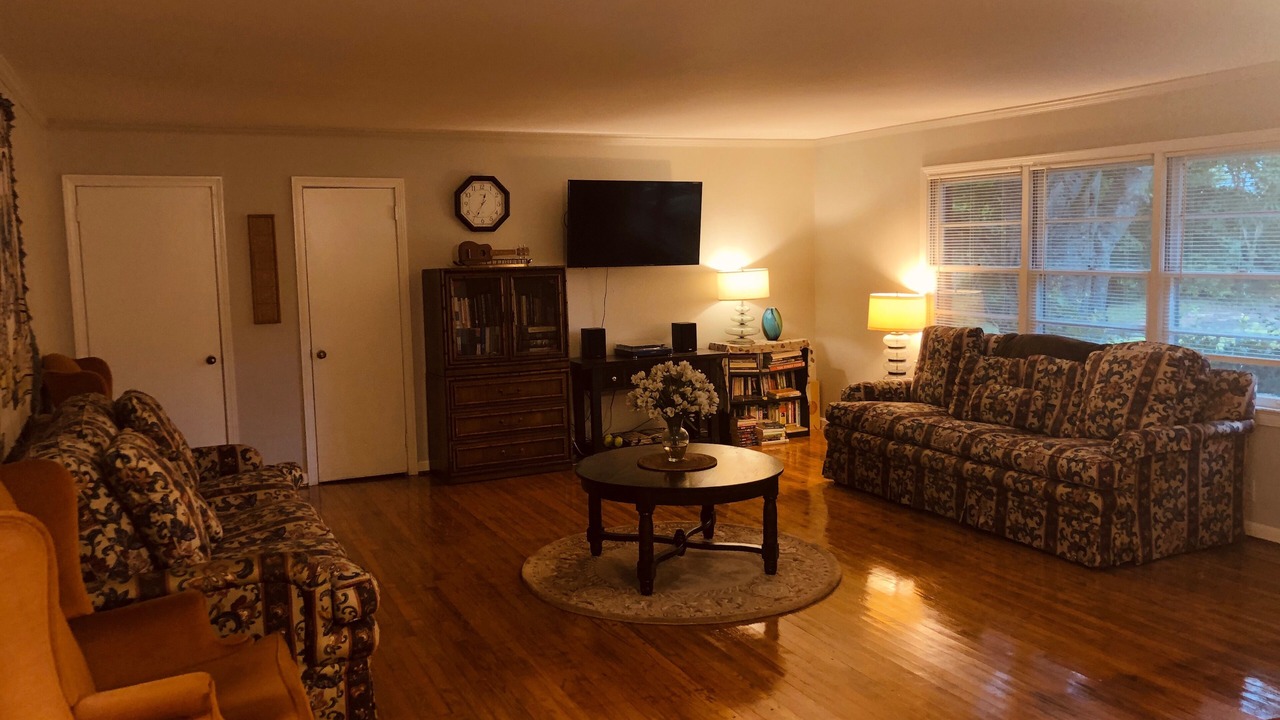 Photo of Livingroom in Tuscaloosa