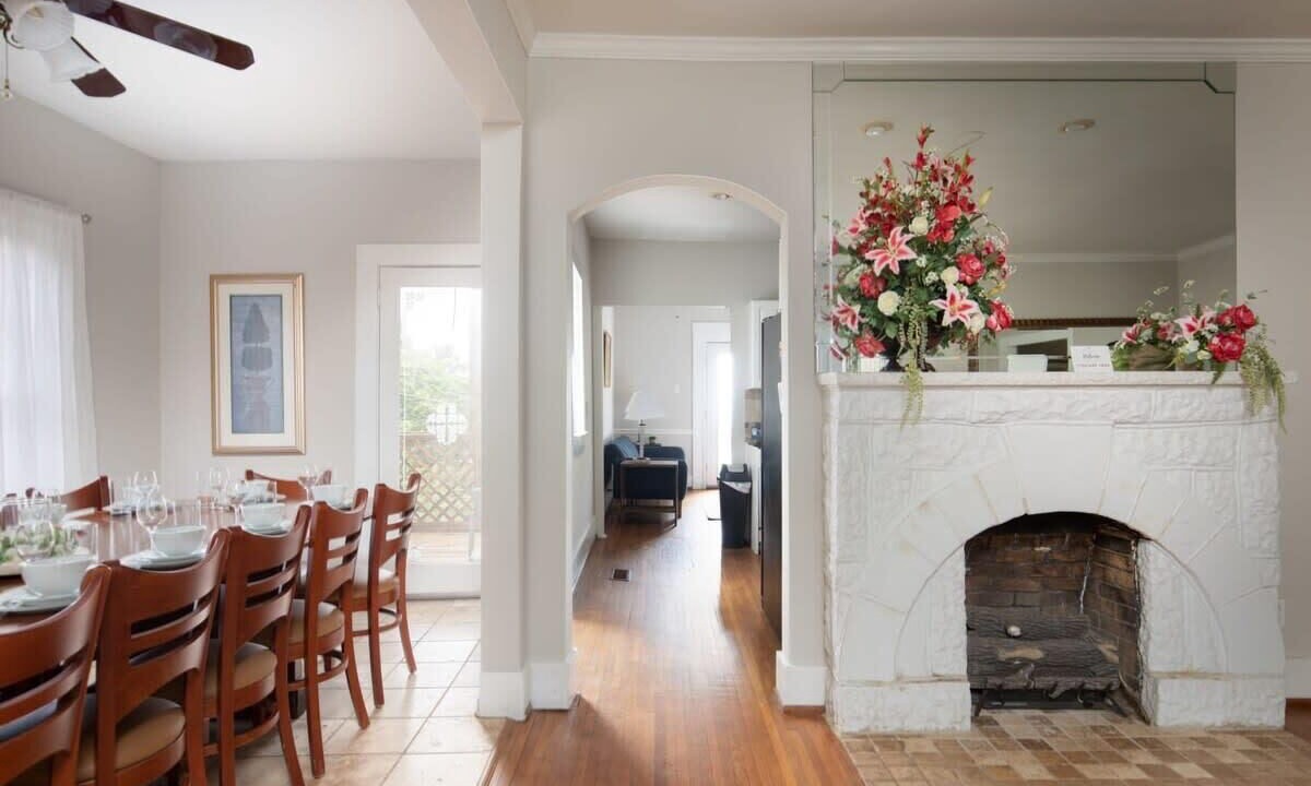 Photo of Livingroom in Redmont Park