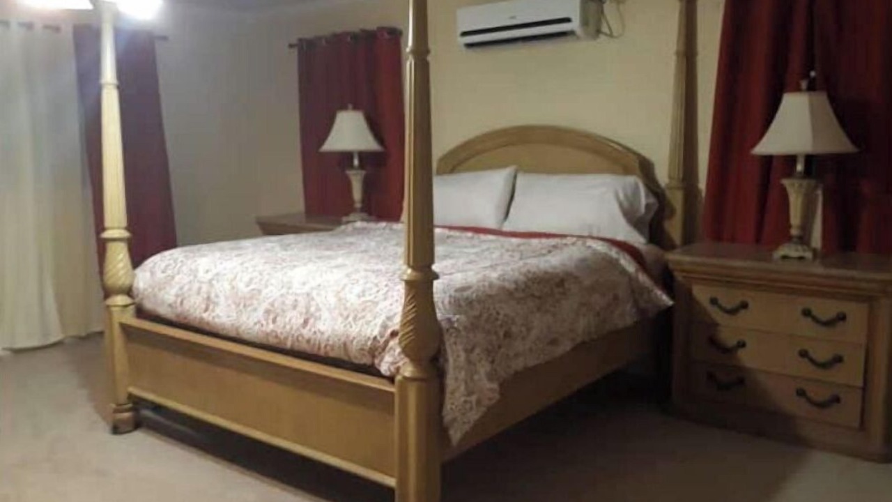 Photo of Bedroom in Lucaya