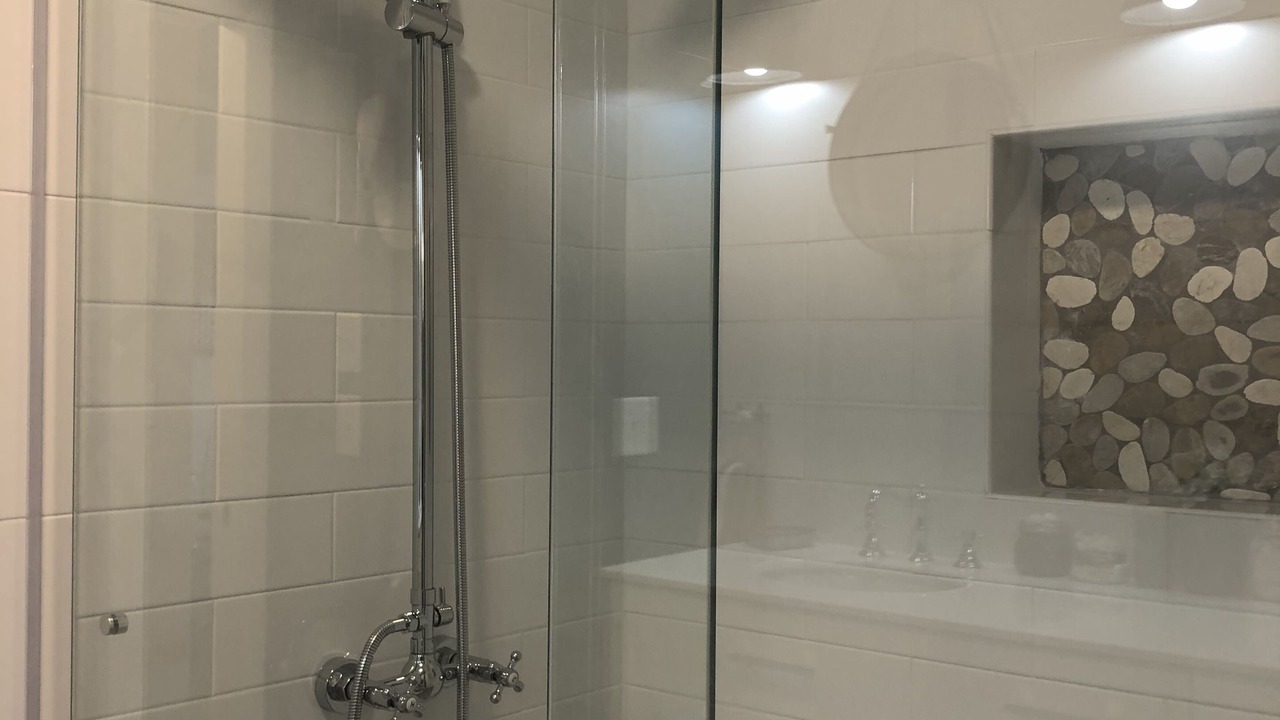 Photo of Bathroom in Scottsburg