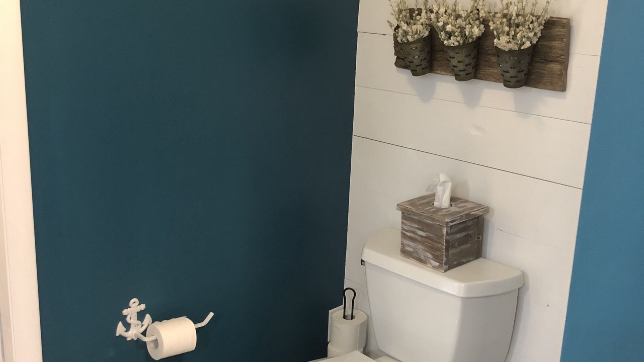 Photo of Bathroom in Scottsburg
