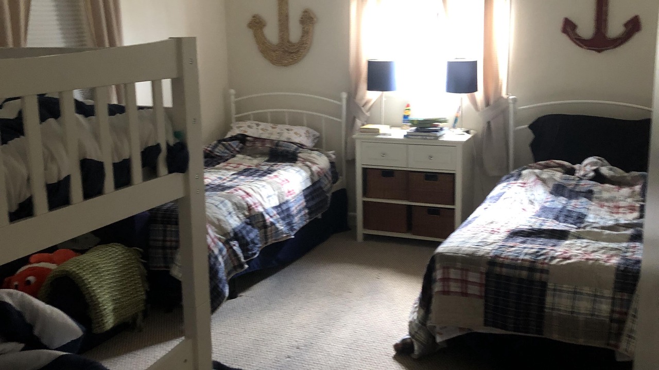 Photo of Bedroom in Scottsburg
