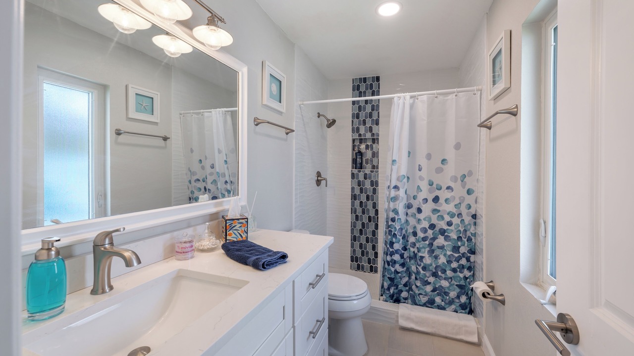 Photo of Bathroom in Willoughby Acres