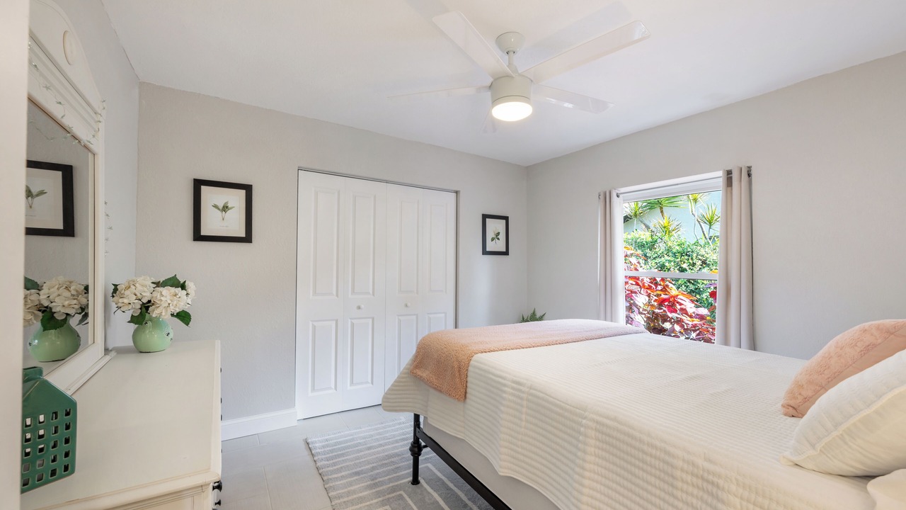 Photo of Bedroom in Willoughby Acres