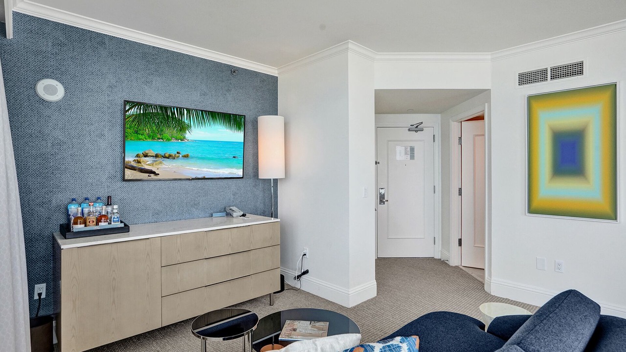 Photo of Livingroom in Mid Beach