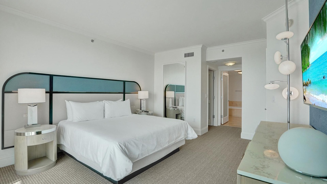 Photo of Bedroom in Mid Beach