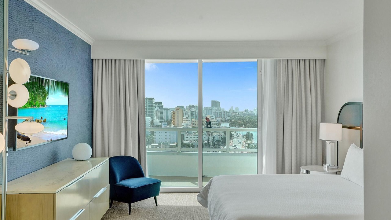 Photo of Bedroom in Mid Beach