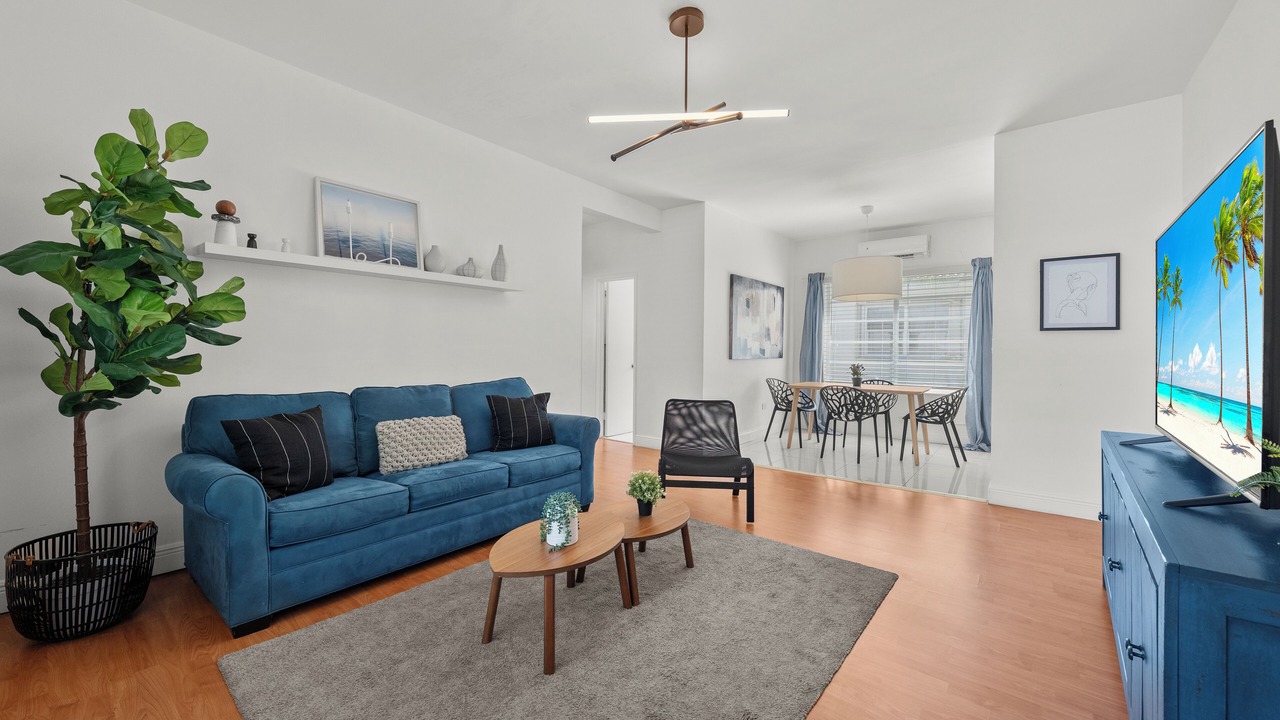 Photo of Livingroom in West Avenue