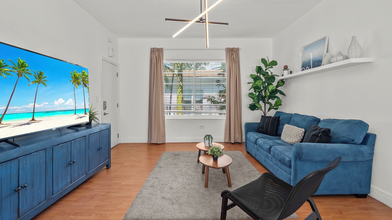 Photo of Livingroom in West Avenue