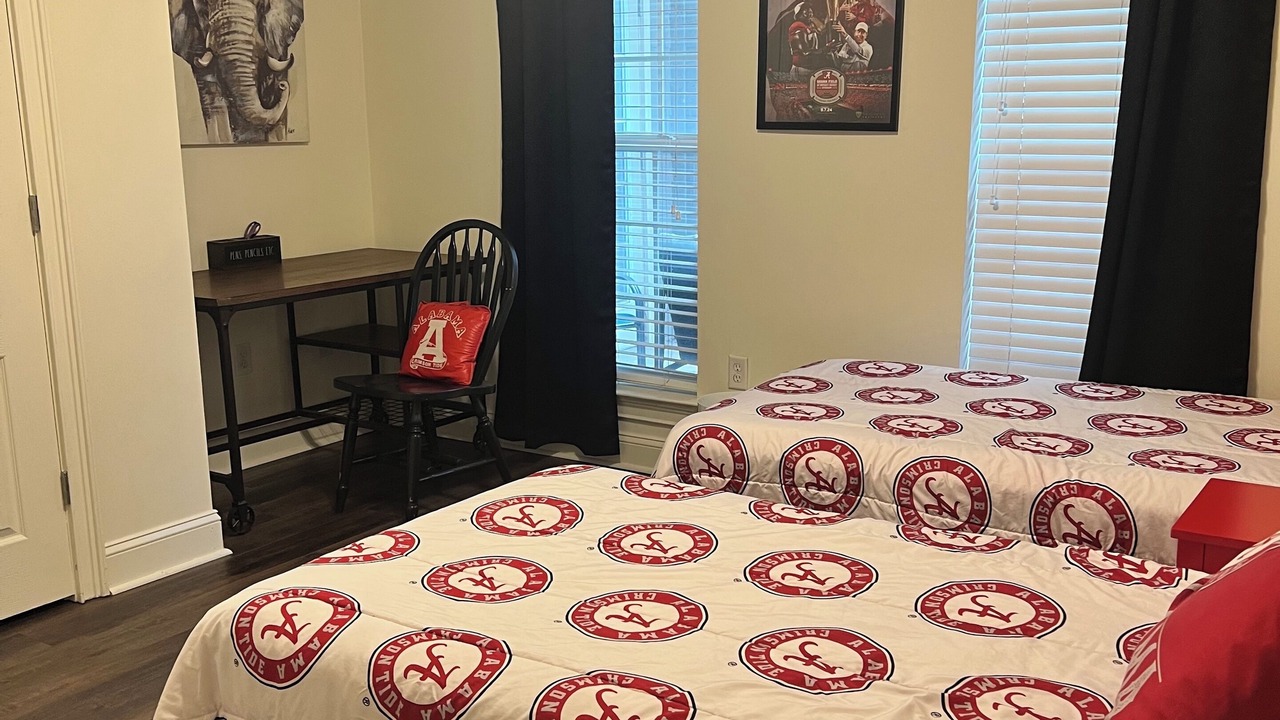 Photo of Bedroom in Tuscaloosa