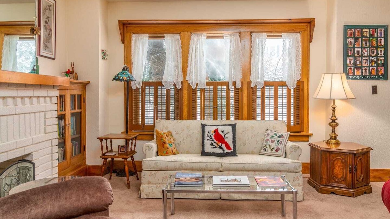 Photo of Livingroom in Kenmore