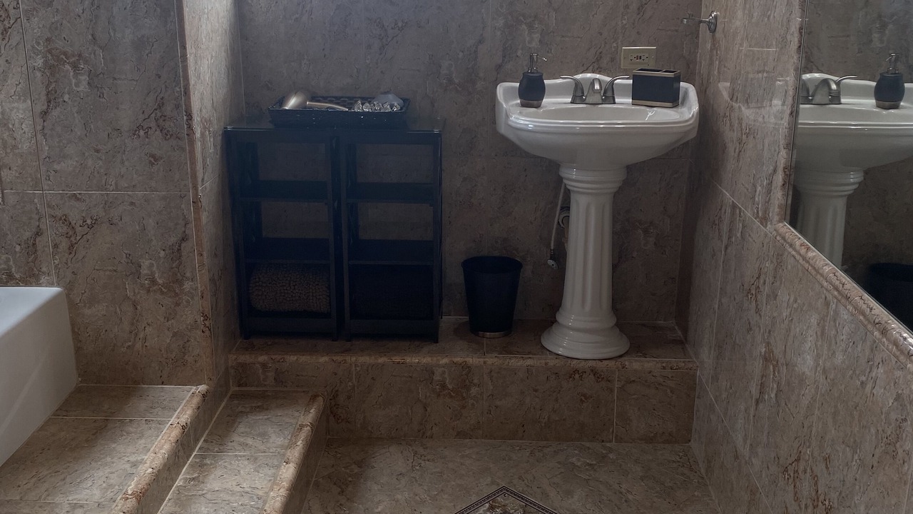 Photo of Bathroom in Caret Bay