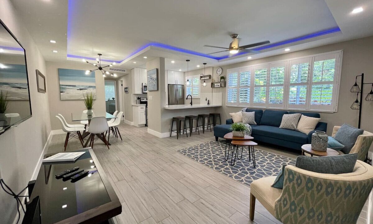Photo of Livingroom in Central Beach