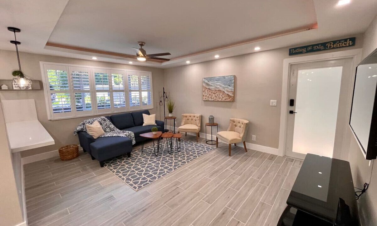Photo of Livingroom in Central Beach