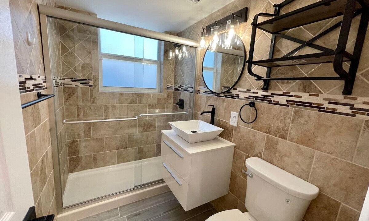 Photo of Bathroom in Central Beach