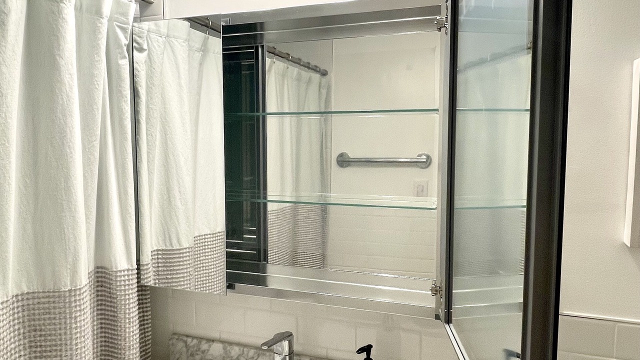 Photo of Bathroom in North Hollywood