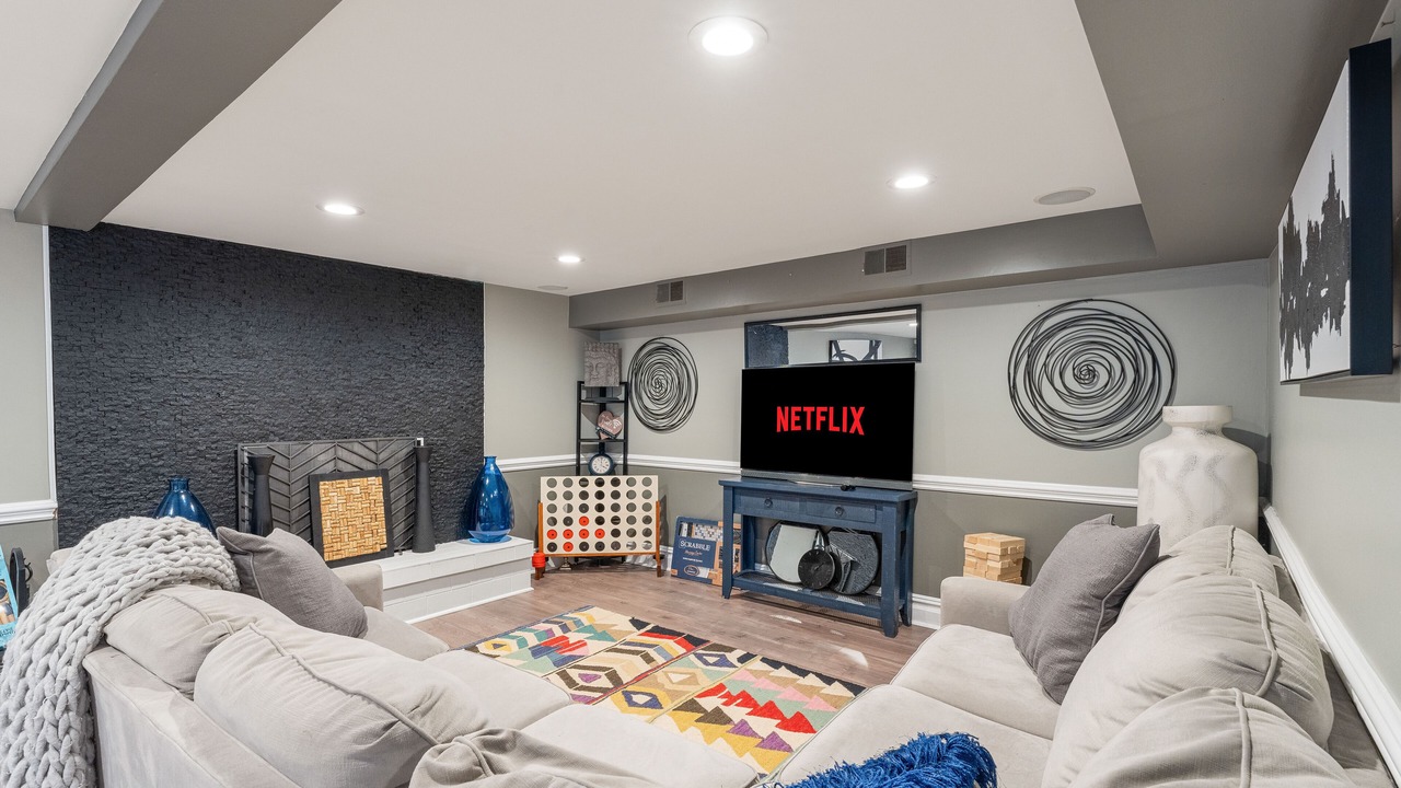 Photo of Livingroom in Neptune City