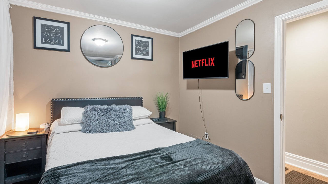 Photo of Bedroom in Neptune City