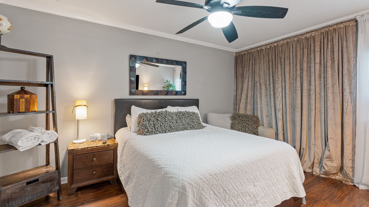 Photo of Bedroom in Neptune City