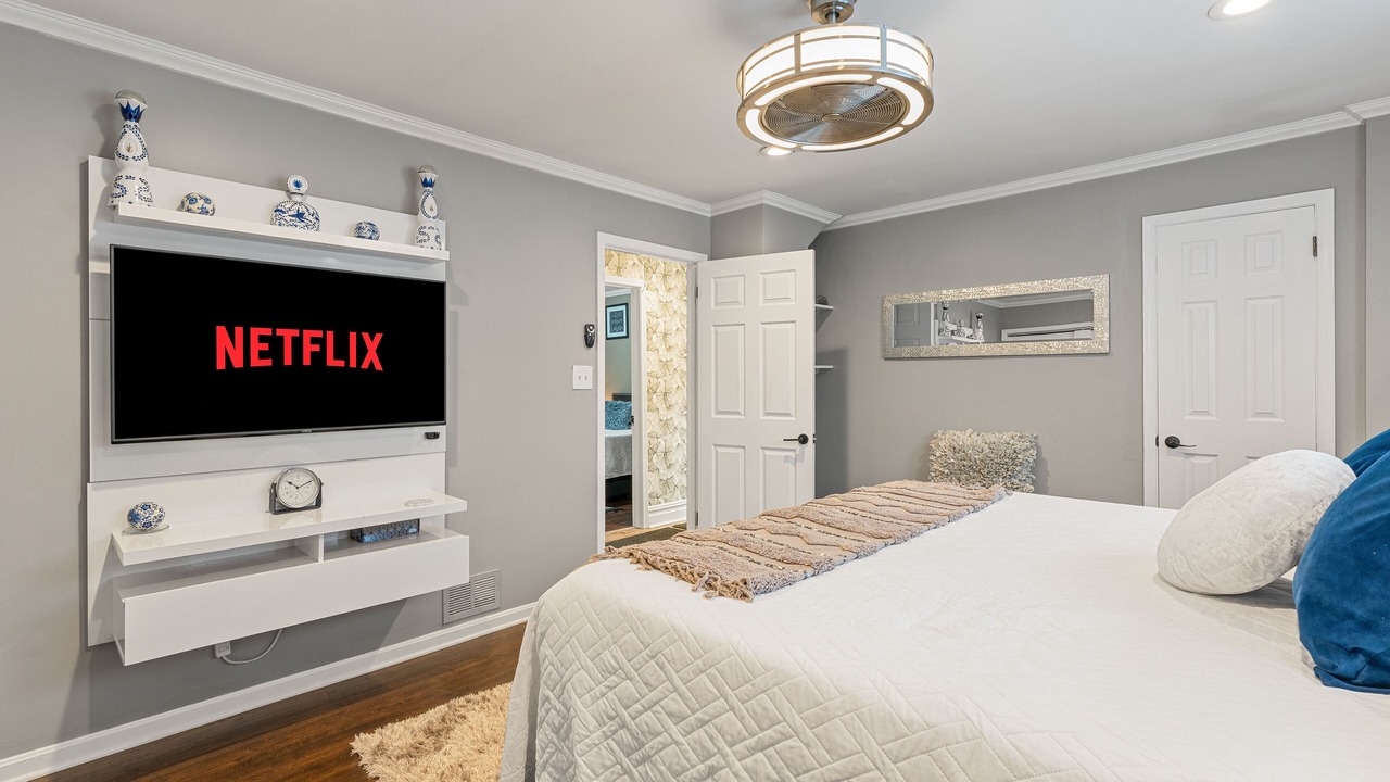 Photo of Bedroom in Neptune City