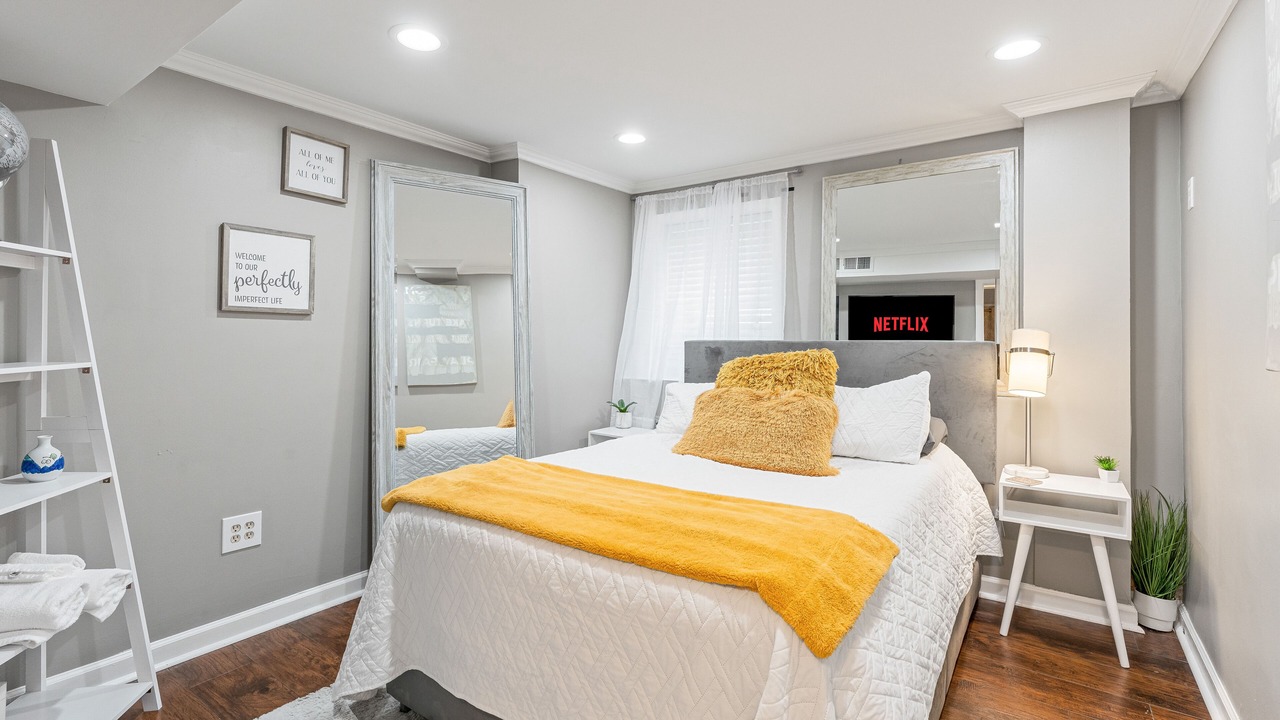 Photo of Bedroom in Neptune City
