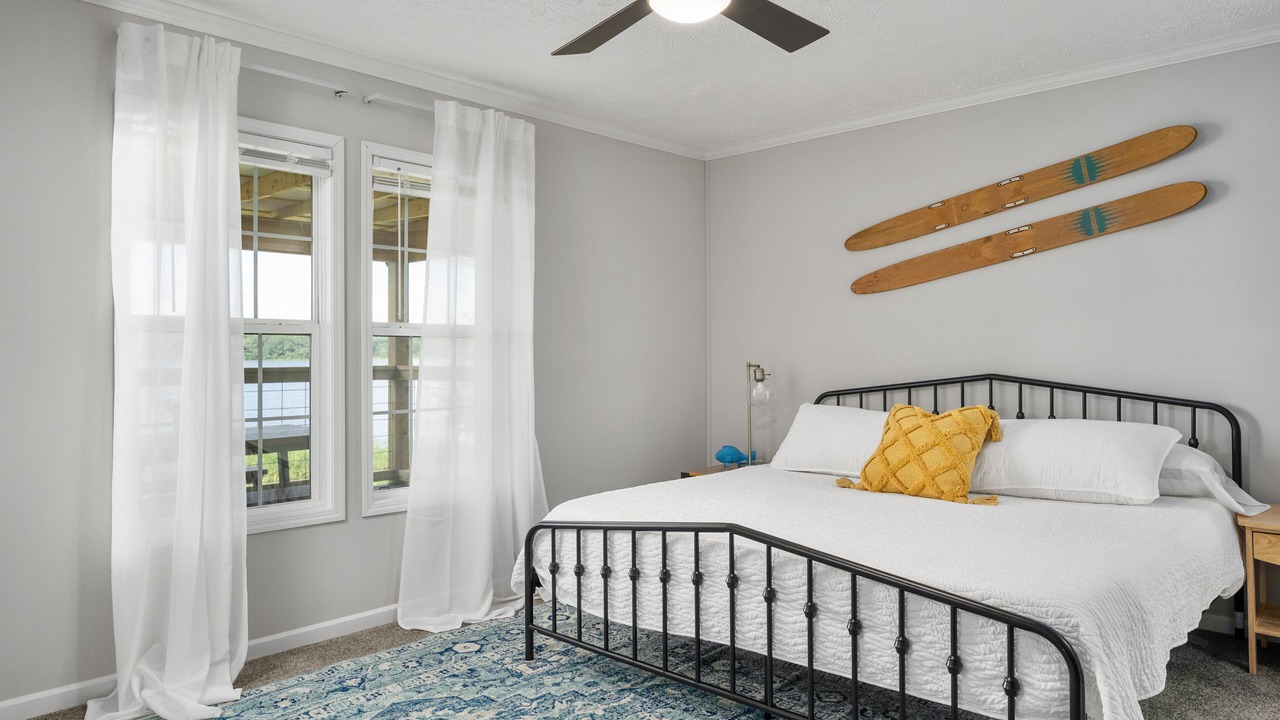 Photo of Bedroom in Shelby
