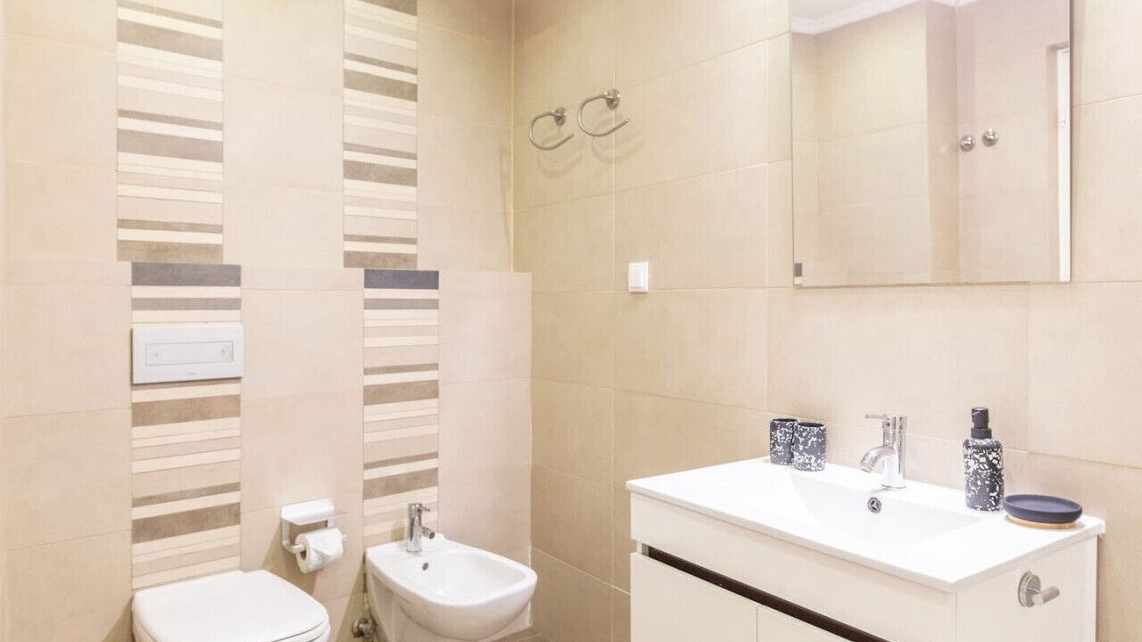 Photo of Bathroom in Cacilhas