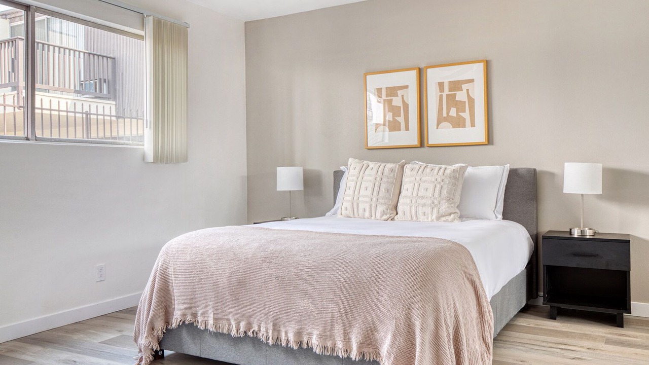Photo of Bedroom in Valley Village