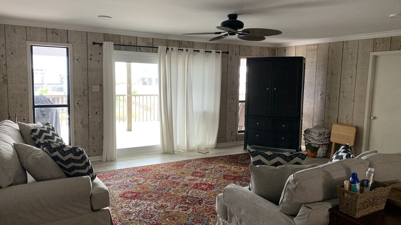 Photo of Livingroom in Silver Cay
