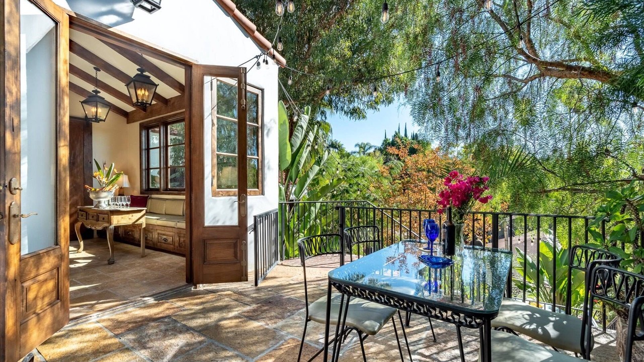 Photo of Outdoor in Hollywood Dell