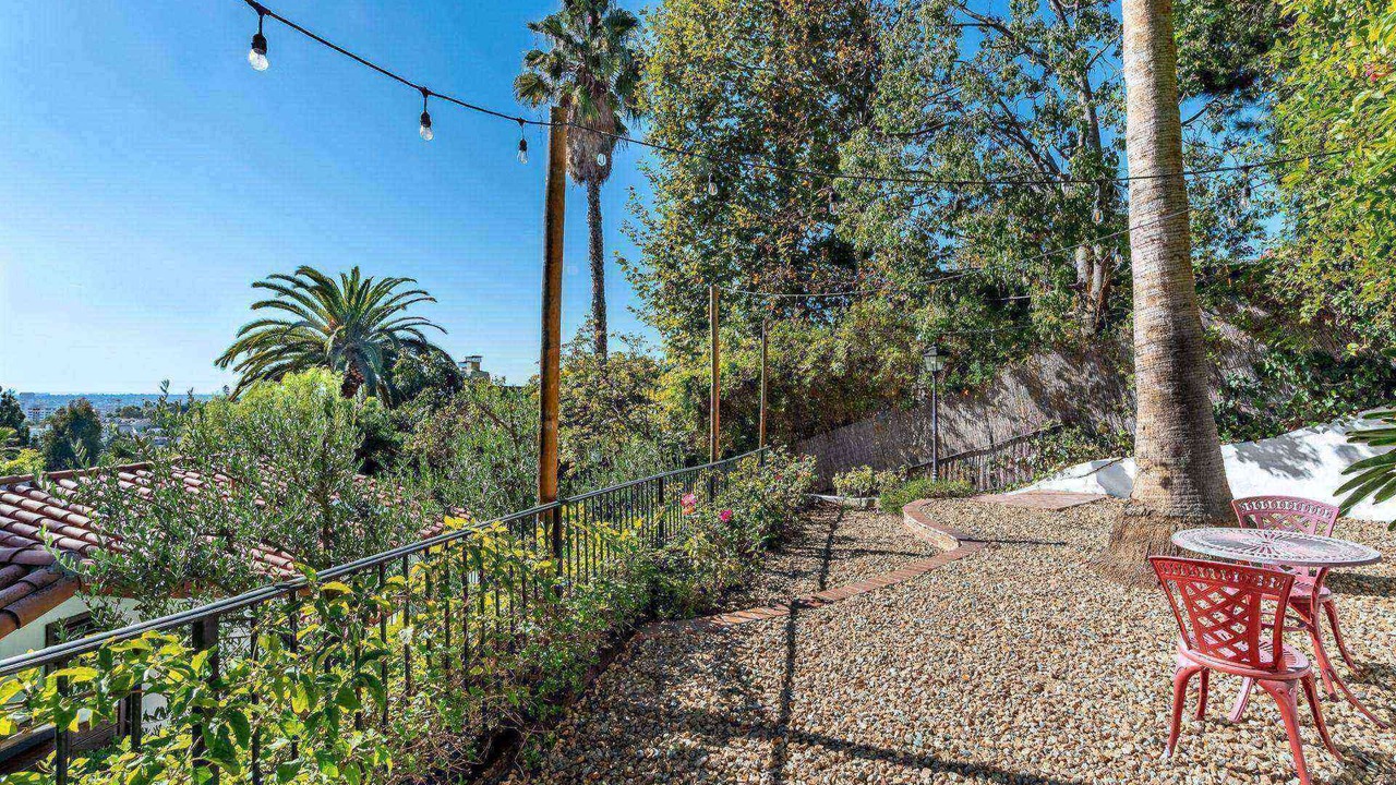 Photo of Outdoor in Hollywood Dell