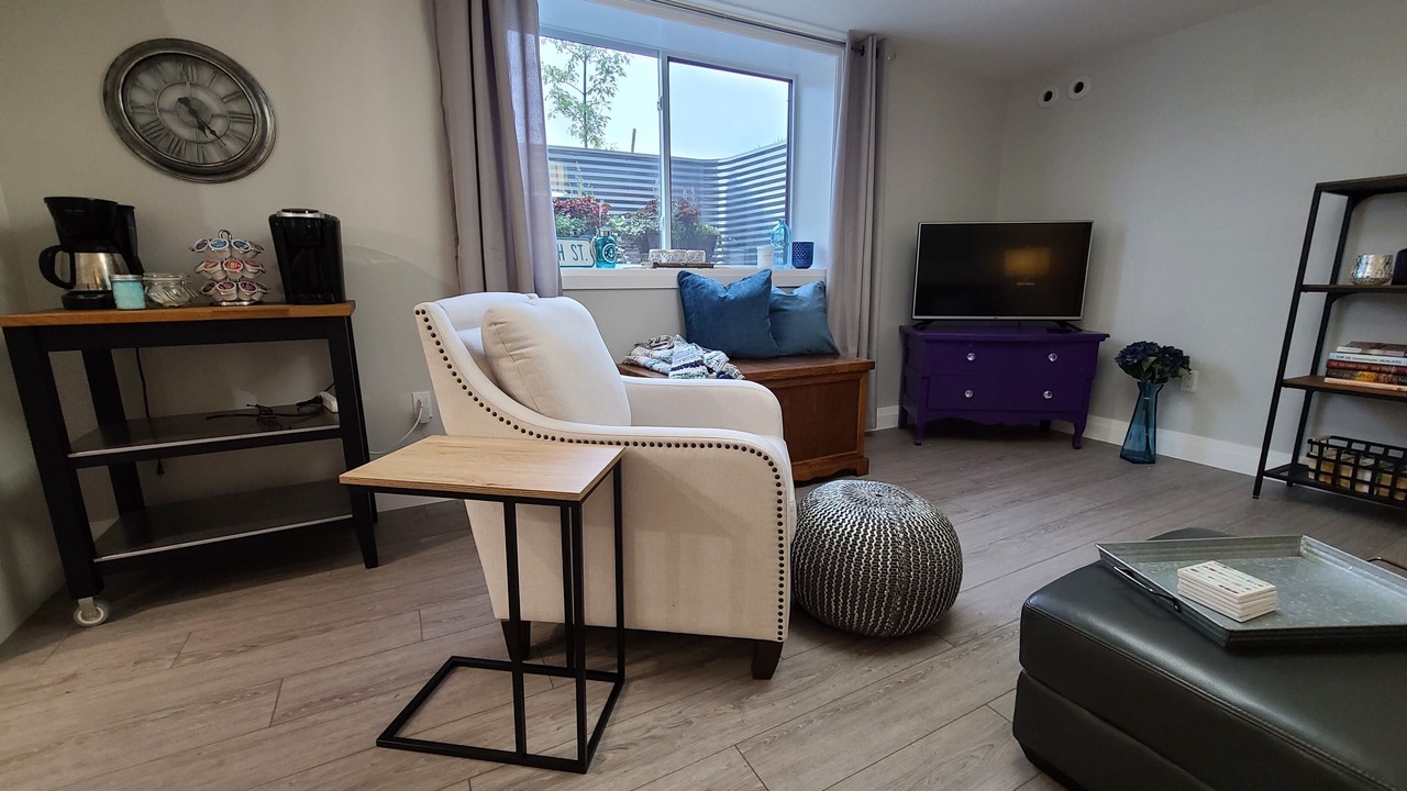 Photo of Livingroom in Elora