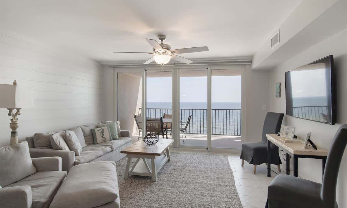 Photo of Livingroom in Orange Beach East